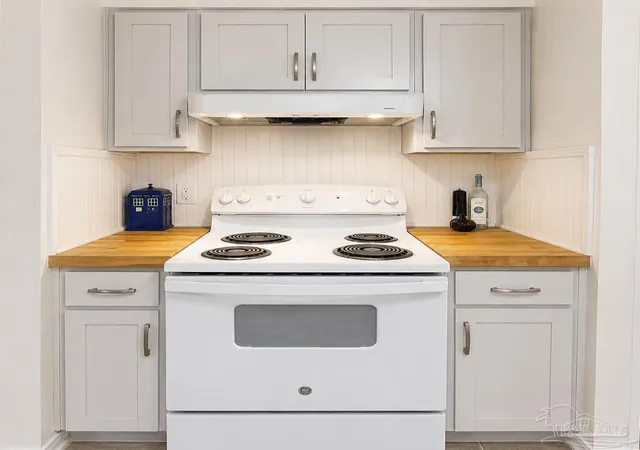 Photo 4 of Single family home for sale at 6940 Cabral St, Pensacola, FL 32503 | MLS# 688226 | Listing updated on 2026-10-21