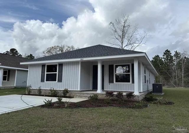 Homes for sale in Cantonment, FL | 1002 Brimwood Cir #27A, Cantonment, FL 32533 | MLS# 658457
