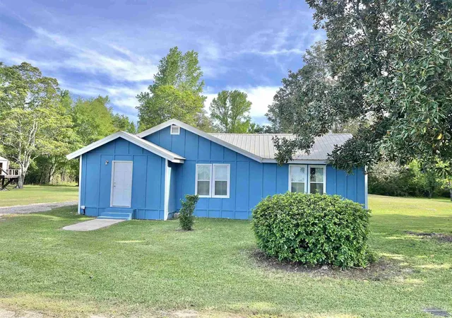 Photo 2 of Sale Pending at 102 W Ave A, Atmore, AL 36502 | MLS# 680735 | Listing updated on 2026-07-21