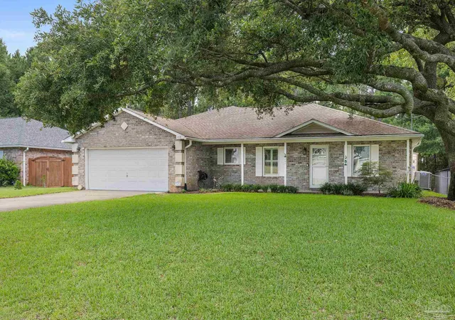 Photo 1 of Single family home for sale at 2478 Houston Cir, Gulf Breeze, FL 32563 | MLS# 683629 | Listing updated on 2026-07-06