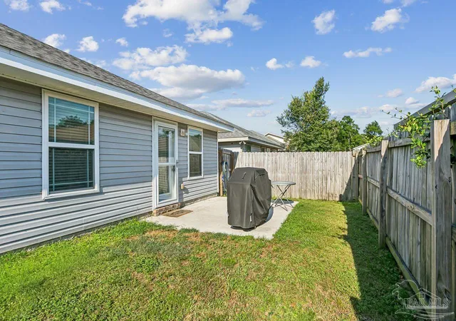 Homes for sale in Pensacola, FL | 143 Cottage View Dr, Pensacola, FL 32507 | MLS# 685672