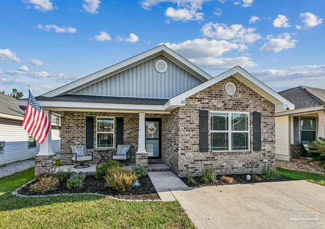 Homes for sale in Pensacola, FL | 143 Cottage View Dr, Pensacola, FL 32507 | MLS# 685672
