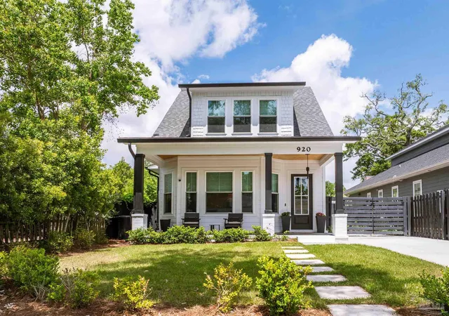 2nd image of 920 E Hernandez St, Pensacola, FL 32503 | MLS# 681714