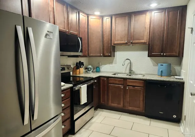Photo 3 of Single family home for sale at 832 Amberwood Dr, Pensacola, FL 32506 | MLS# 680700 | Listing updated on 2026-07-01