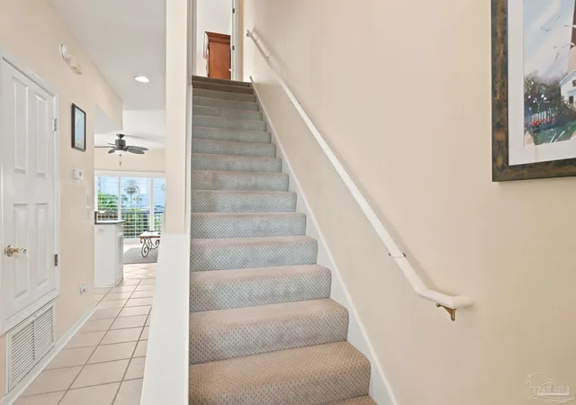 Photo 3 of Townhouse for sale at 1550 Via Deluna Dr, Gulf Breeze, FL 32561 | MLS# 685330 | Listing updated on 2026-09-10