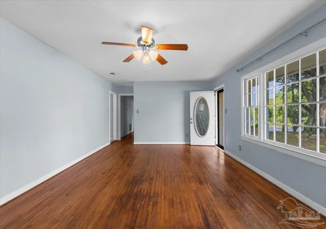 3rd image of 721 Gentian Dr, Pensacola, FL 32503 | MLS# 683588