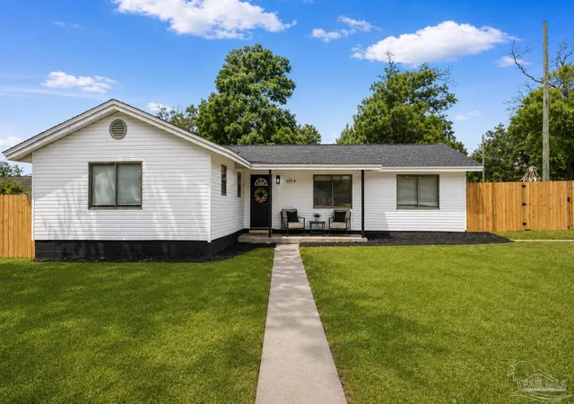 1st image of 325 N S St, Pensacola, FL 32505 | MLS# 681853