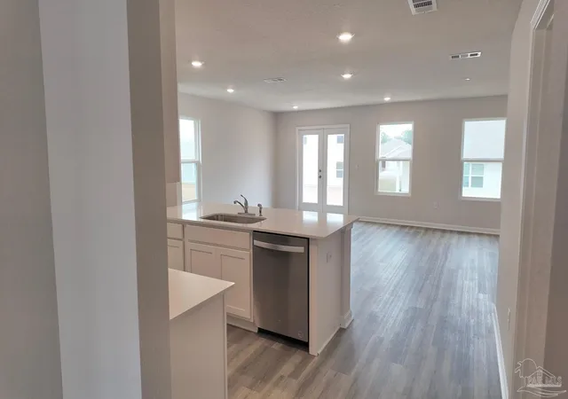 5th image of 5410 Fox Hunt Dr, Milton, FL 32583 | MLS# 682775