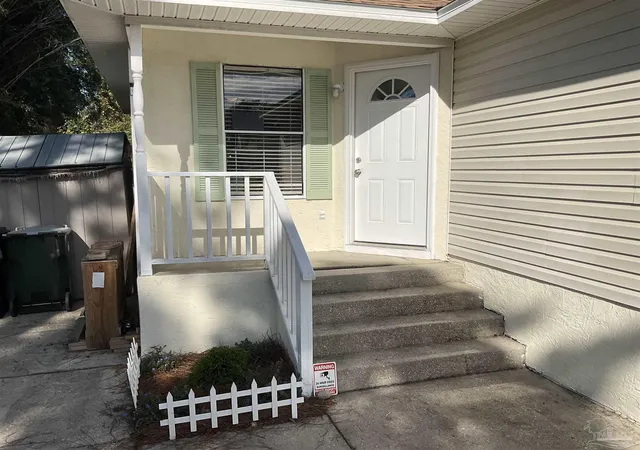 Photo 2 of Single family home for sale at 4750 Pebble Crk Dr, Pensacola, FL 32526 | MLS# 655784 | Listing updated on 2026-10-26