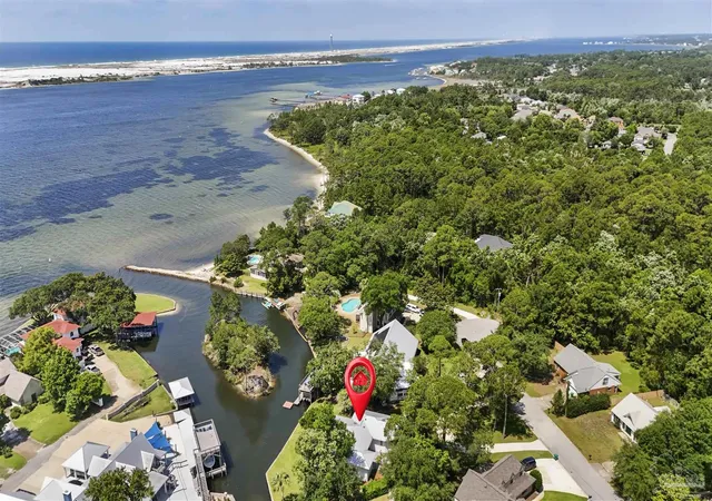 Homes for sale in Mary Esther, FL | 23 Neptune Dr, Mary Esther, FL 32569 | MLS# 683868