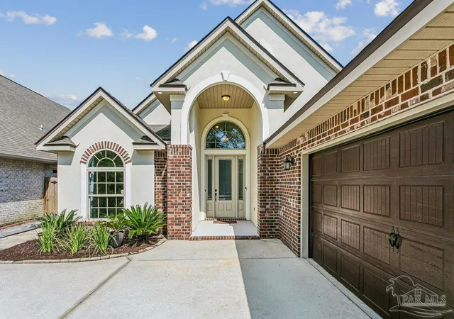Photo 3 of Single family home for sale at 5347 Woodlake Tr, Gulf Breeze, FL 32563 | MLS# 688096 | Listing updated on 2026-10-02