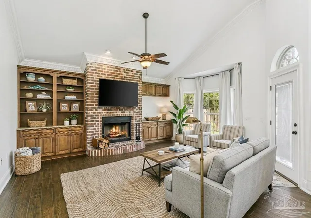 Photo 4 of Single family home for sale at 5347 Woodlake Tr, Gulf Breeze, FL 32563 | MLS# 688096 | Listing updated on 2026-10-02