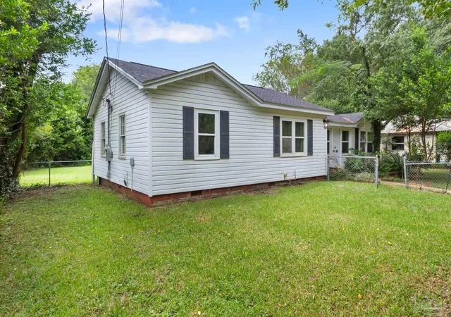 Homes for sale in Cantonment, FL | 203 Booth Ave, Cantonment, FL 32533 | MLS# 671682
