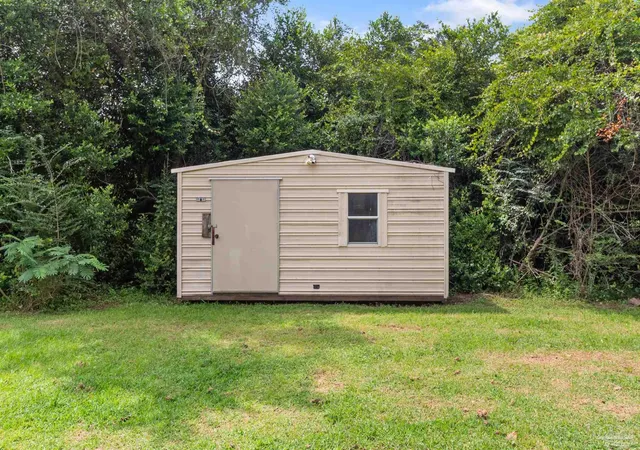 Homes for sale in Cantonment, FL | 203 Booth Ave, Cantonment, FL 32533 | MLS# 671682