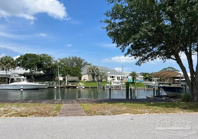 Photo 1 of Sale Pending at 869 Silver Strand, Gulf Breeze, FL 32563 | MLS# 665170 | Listing updated on 2025-07-23
