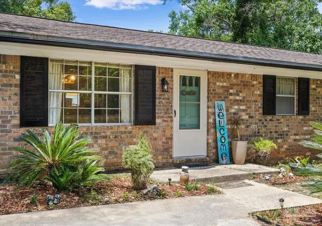 2nd image of 12850 Hartung Rd, Pensacola, FL 32506 | MLS# 683112