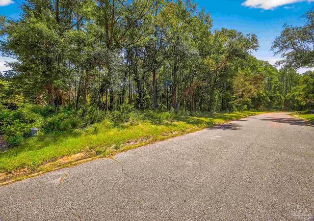4th image of 5652 Bay Forest Dr, Pensacola, FL 32526 | MLS# 670204