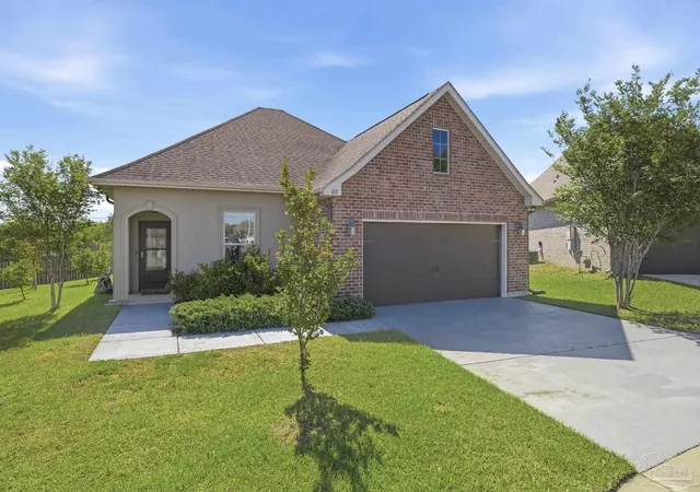 Homes for sale in Cantonment, FL | 401 Waterbury Ct, Cantonment, FL 32533 | MLS# 680599