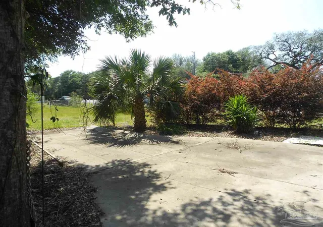 Photo 4 of Land for sale at 6490 Scenic Hwy, Pensacola, FL 32504 | MLS# 595880 | Listing updated on 2026-09-13