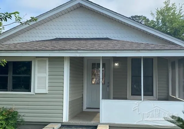 Photo 1 of Single family home for sale at 2321 W Desoto St, Pensacola, FL 32505 | MLS# 685501 | Listing updated on 2026-08-30