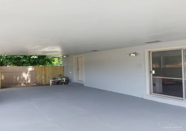 Photo 3 of Single family home for sale at 4427 Chantilly Way, Pensacola, FL 32505 | MLS# 609929 | Listing updated on 2026-09-05
