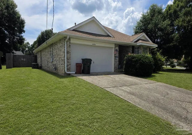 Photo 3 of Single family home for sale at 6874 Cedar Ridge Cir, Milton, FL 32570 | MLS# 685657 | Listing updated on 2026-10-08