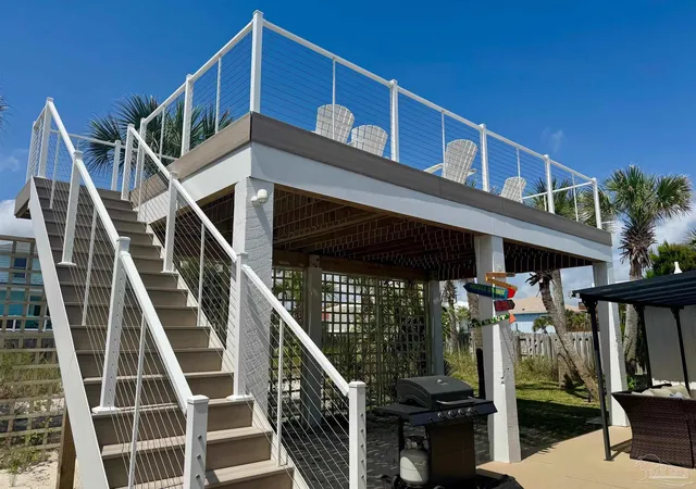 Photo 4 of Single family home for sale at 1207 Ariola Dr, Gulf Breeze, FL 32561 | MLS# 680427 | Listing updated on 2026-06-10