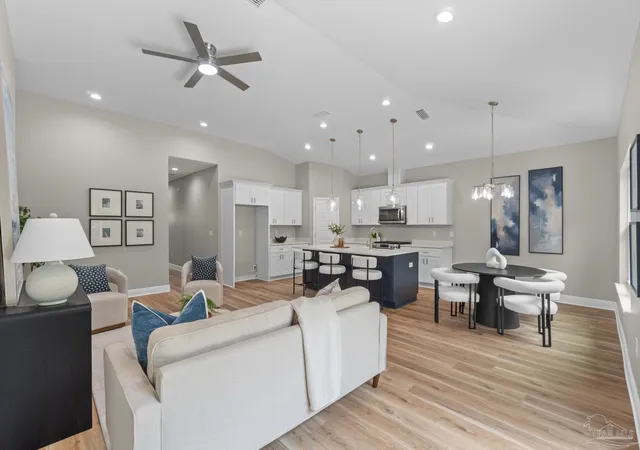 image of 8421 Tippin Ave, Pensacola, FL 32514 | MLS# 680179