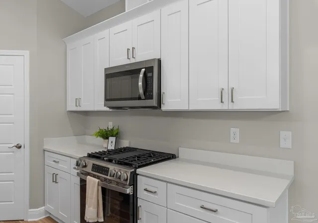 image of 8421 Tippin Ave, Pensacola, FL 32514 | MLS# 680179