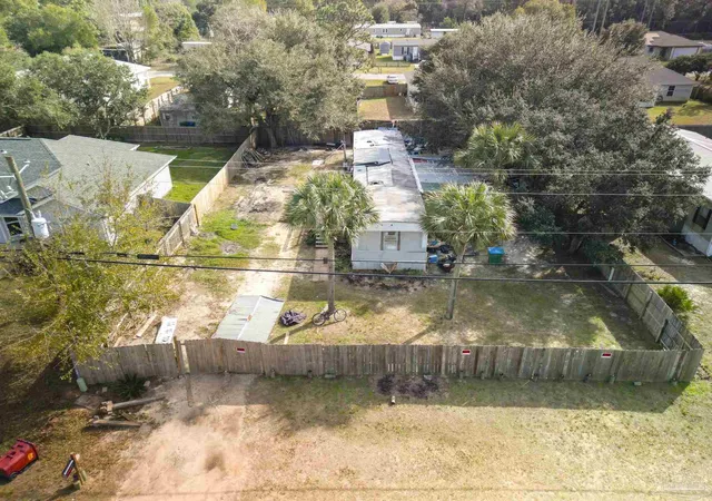 Homes for sale in Gulf Breeze, FL | 5805 Government Dr, Gulf Breeze, FL 32563 | MLS# 675685