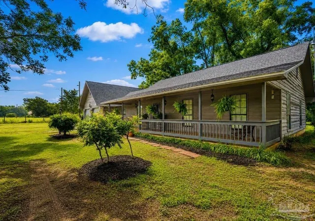 4th image of 862 Us 90, Holt, FL 32564 | MLS# 684667