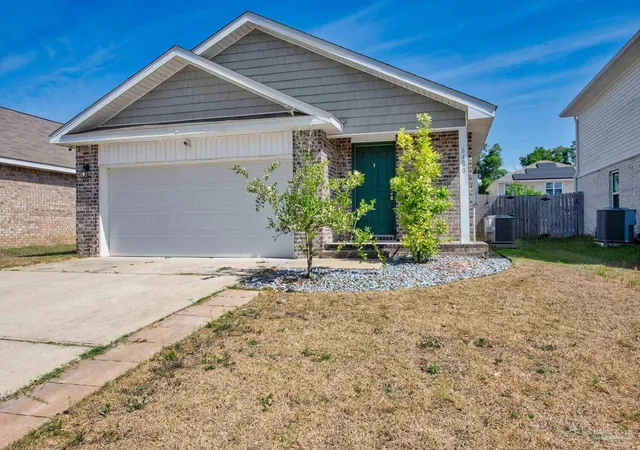 Photo 2 of Sale Pending at 6480 Churchill Cir, Milton, FL 32583 | MLS# 681796 | Listing updated on 2026-09-29