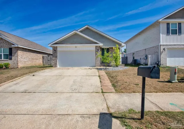Photo 3 of Sale Pending at 6480 Churchill Cir, Milton, FL 32583 | MLS# 681796 | Listing updated on 2026-09-29