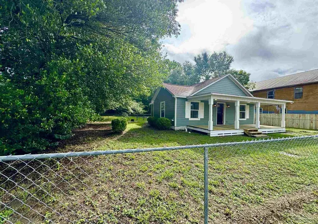 Homes for sale in Century, FL | 424 Front St, Century, FL 32535 | MLS# 683319