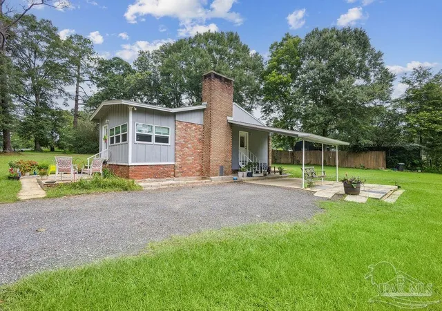 Homes for sale in Cantonment, FL | 148 San Carlos Rd, Cantonment, FL 32533 | MLS# 685103