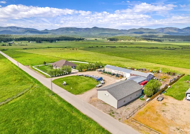 3rd image of 124 Morrison Ln, Bonner, MT 59823 | MLS# 30007459