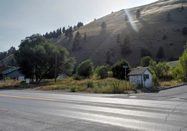 26th image of 3510 Hwy 200 E, Missoula, MT 59802 | MLS# 30021067