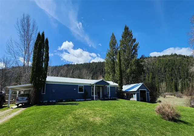 Photo 3 of Manufactured home for sale at 818 Lake Creek Rd, Troy, MT 59935 | MLS# 30022992 | Listing updated on 2026-07-01