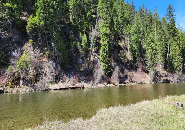 Photo 4 of Manufactured home for sale at 818 Lake Creek Rd, Troy, MT 59935 | MLS# 30022992 | Listing updated on 2026-07-01