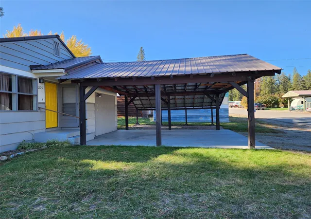 2nd image of 205 W Poplar St, Libby, MT 59923 | MLS# 30023388