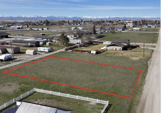 Homes for sale in Valier, MT | 922 Marias Ave, Valier, MT 59486 | MLS# 30026407