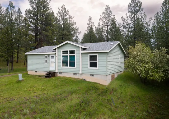 Homes for sale in Eureka, MT | 2801 Us Hwy 93 S, Eureka, MT 59917 | MLS# 30022570