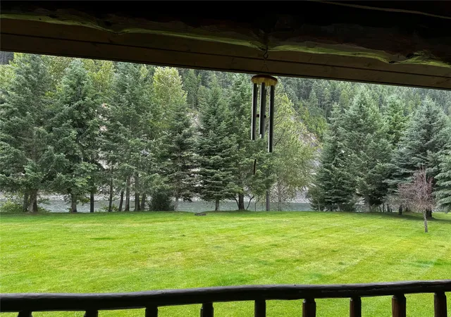 Homes for sale in Libby, MT | 6065 Kootenai River Rd, Libby, MT 59923 | MLS# 30029508