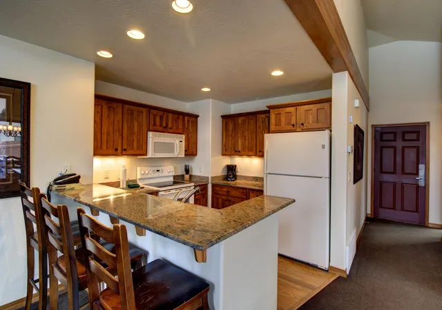 5th image of 1025 Saint Andrews Dr #Unit 54T Wk 34, Columbia Falls, MT 59912 | MLS# 30033580