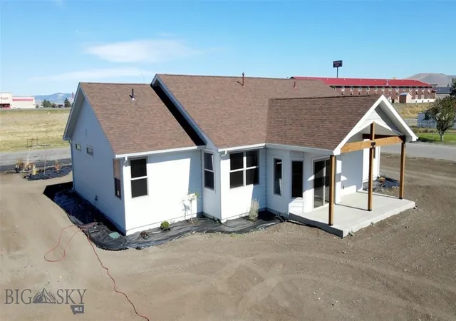 Homes for sale in Deer Lodge, MT | 1020 Sagebrush Ln, Deer Lodge, MT 59722 | MLS# 30034369