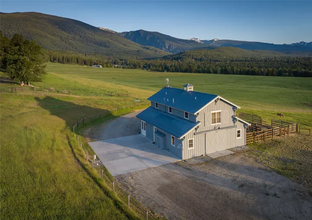 5th image of 406 Chief Joseph Trl, Darby, MT 59829 | MLS# 30035427