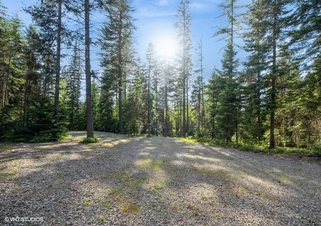4th image of 19132 High Road Ln, Bigfork, MT 59911 | MLS# 30040778