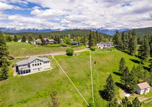 4th image of 130 S Crestview Ter, Bigfork, MT 59911 | MLS# 30041120