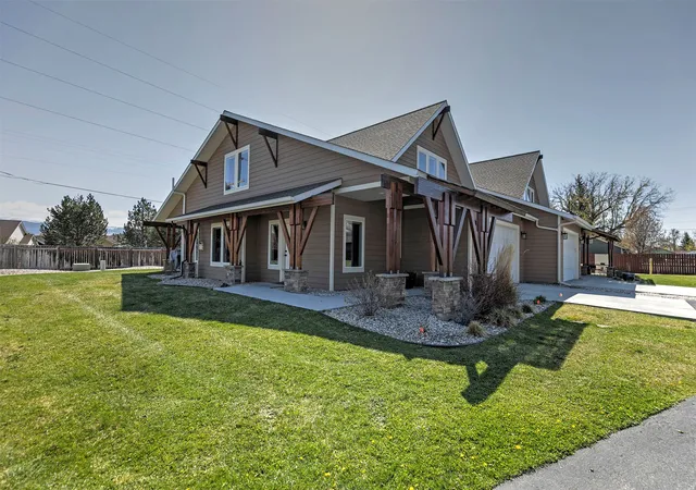 3rd image of 10 Lone Pine Trl, Hamilton, MT 59840 | MLS# 30046855