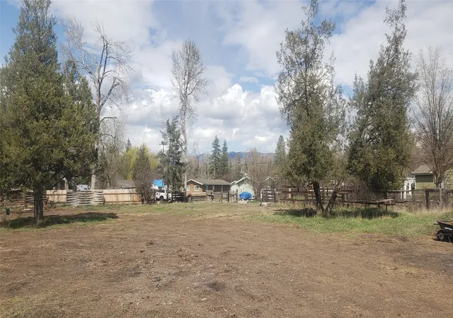 Photo 4 of Single family home for sale at 3330 S 3Rd St W, Missoula, MT 59804 | MLS# 30047104 | Listing updated on 2026-07-01